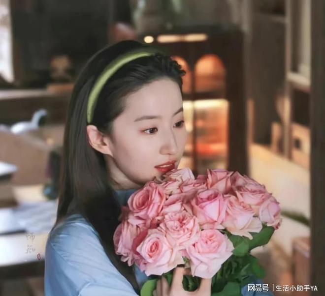 这十款送到心坎里收到都夸你懂她！AG真人app送女生什么礼物好(图4)